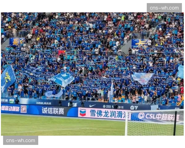 【2026年4月中超联赛·赛中·通讯通讯：暴雨下的坚守，南通支云与深圳新鹏城之战，双方球迷看台互致敬意
